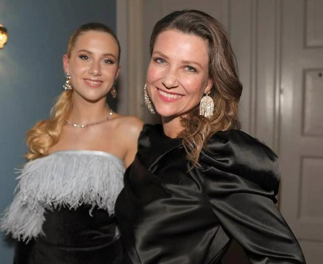 Con gái công chúa Na Uy nổi tiếng mạng xã hội, đam mê thời trang ảnh 7