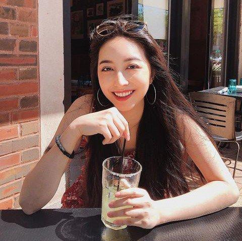 Nữ nghệ sĩ piano nổi tiếng trên mạng sau khi chia sẻ loạt vlog về cuộc sống thường ngày, cover các bản nhạc nổi tiếng. Amanda nhận nhiều lời khen ngợi khi có khả năng cảm nhận tuyệt vời về cao độ, thậm chí có thể nhận ra được cao độ của tiếng nước sôi.