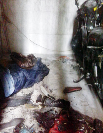 Bên trong nhà nhiều tài sản bị cháy. Ảnh: N.V