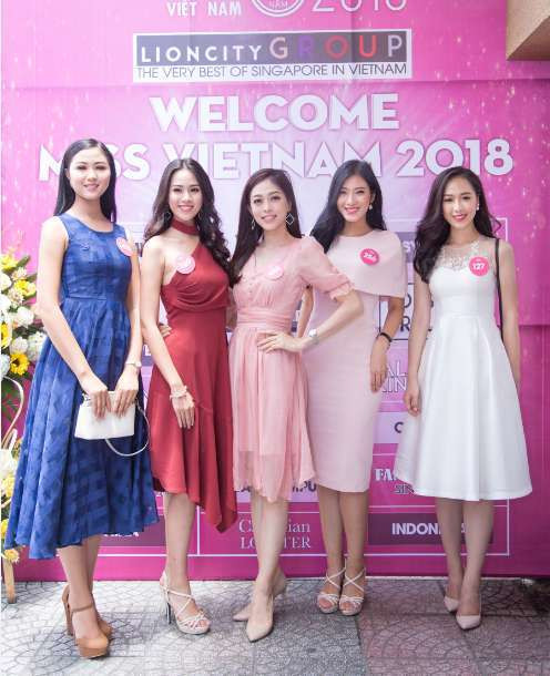 Thí sinh Hoa hậu Việt Nam trải nghiệm ẩm thực đẳng cấp tại Lion City ảnh 1