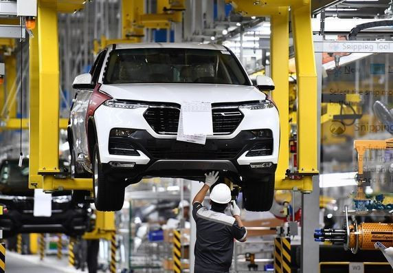 Mức thu lệ phí trước bạ với ô tô sản xuất, lắp ráp trong nước phải trình Chính phủ trong tháng 7. Mức thu lệ phí trước bạ với ô tô sản xuất, lắp ráp trong nước phải trình Chính phủ trong tháng 7.