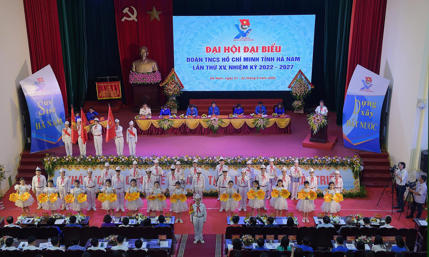 Đoàn thiếu nhi tỉnh Hà Nam chào mừng Đại hội đại biểu Đoàn TNCS Hồ Chí Minh tỉnh Hà Nam lần thứ XV nhiệm kỳ 2022 - 2027. Đoàn thiếu nhi tỉnh Hà Nam chào mừng Đại hội đại biểu Đoàn TNCS Hồ Chí Minh tỉnh Hà Nam lần thứ XV nhiệm kỳ 2022 - 2027.