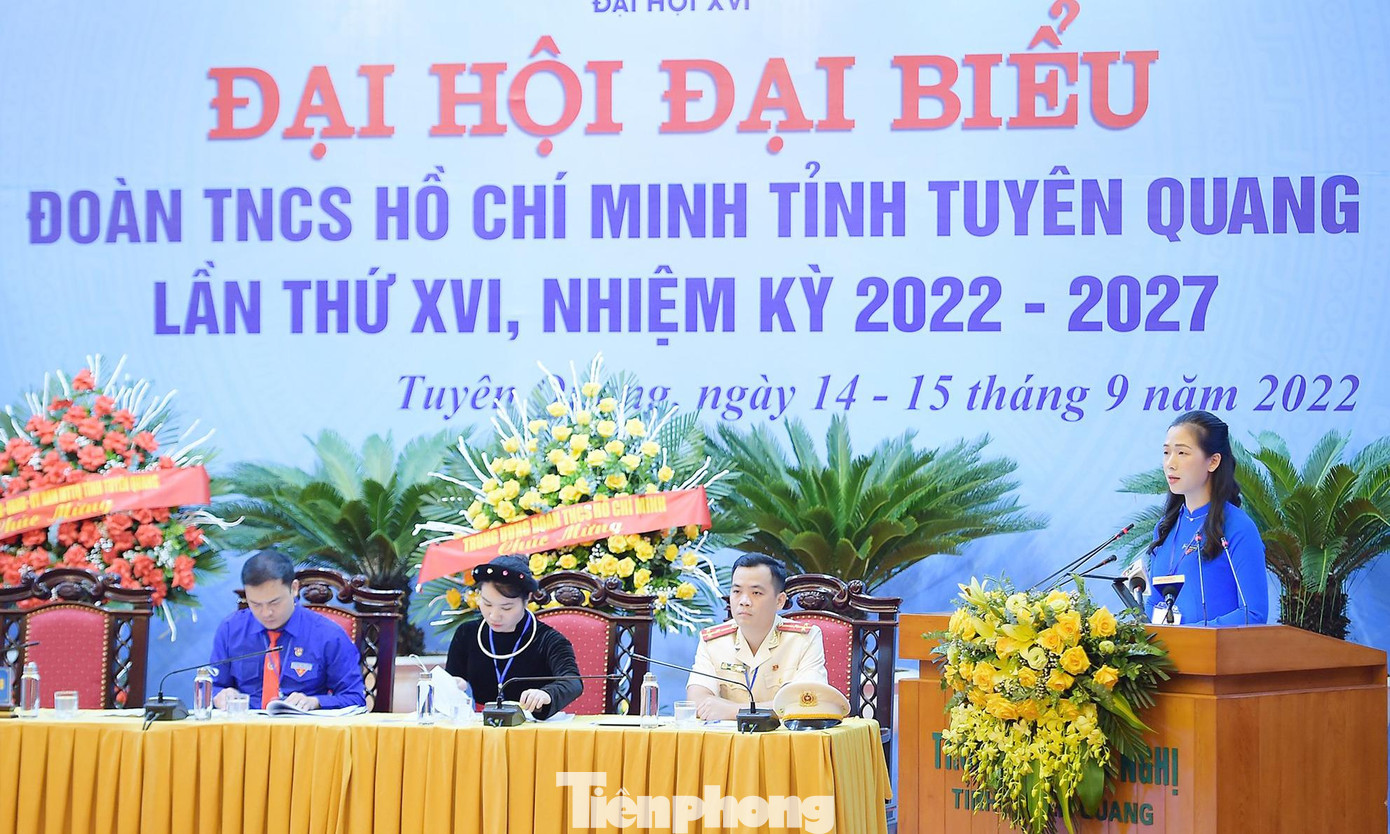 Phát biểu khai mạc tại phiên trọng thể, Bí thư Tỉnh Đoàn Tuyên Quang Dương Minh Nguyệt cho biết: Đại hội đại biểu Đoàn TNCS Hồ Chí Minh tỉnh Tuyên Quang lần thứ XVI có nhiệm vụ đánh giá kết quả nhiệm kỳ 2017 - 2022, xác định mục tiêu, chỉ tiêu, khâu đột phá, nhiệm vụ trọng tâm, nhiệm vụ và giải pháp công tác Đoàn và phong trào thanh thiếu nhi nhiệm kỳ 2022 - 2027; góp ý văn kiện Đại hội Đại biểu toàn quốc Đoàn lần thứ XII và Điều lệ Đoàn sửa đổi, bầu Ban Chấp hành tỉnh Đoàn khoá XVI.