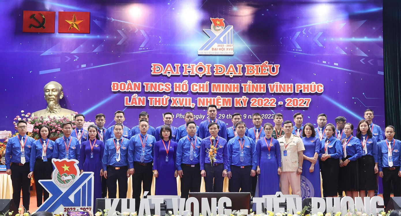 Đại hội ra mắt Ban Chấp hành Tỉnh Đoàn Vĩnh Phúc khóa XV nhiệm kỳ 2022 - 2027 gồm 32 anh, chị.