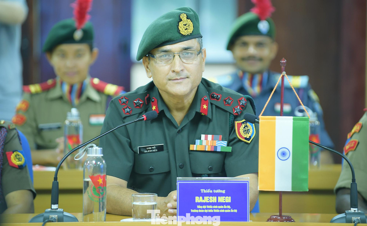 Thiếu tướng Rajesh Negi - trưởng đoàn đại biểu Tổng đội Thiếu sinh quân Ấn Độ. Ảnh: Xuân Tùng Thiếu tướng Rajesh Negi - trưởng đoàn đại biểu Tổng đội Thiếu sinh quân Ấn Độ. Ảnh: Xuân Tùng