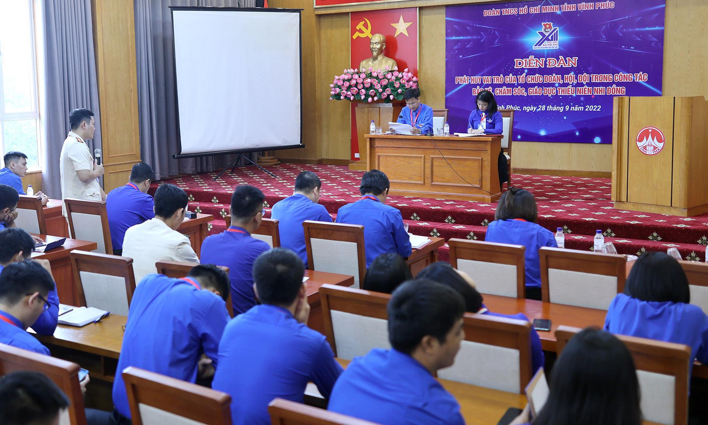 Các đại biểu đã thảo luận tại bốn diễn đàn. Ảnh: Như Ý