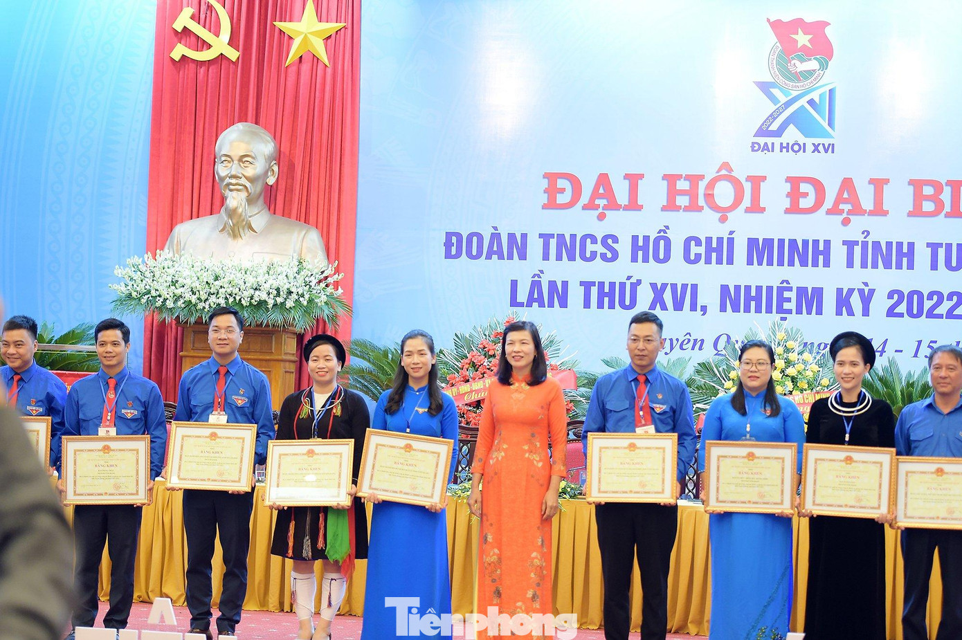 Dịp này, UBND tỉnh Tuyên Quang tặng Bằng khen 15 tập thể và 35 cá nhân có thành tích xuất sắc trong công tác Đoàn và phong trào thanh thiếu nhi giai đoạn 2017 - 2022.