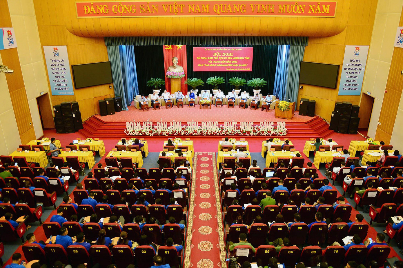 Hội nghị đối thoại Chủ tịch UBND tỉnh với thanh niên diễn ra trước thềm Đại hội đại biểu Đoàn TNCS Hồ Chí Minh tỉnh Tuyên Quang lần thứ XVI nhiệm kỳ 2022 - 2027.