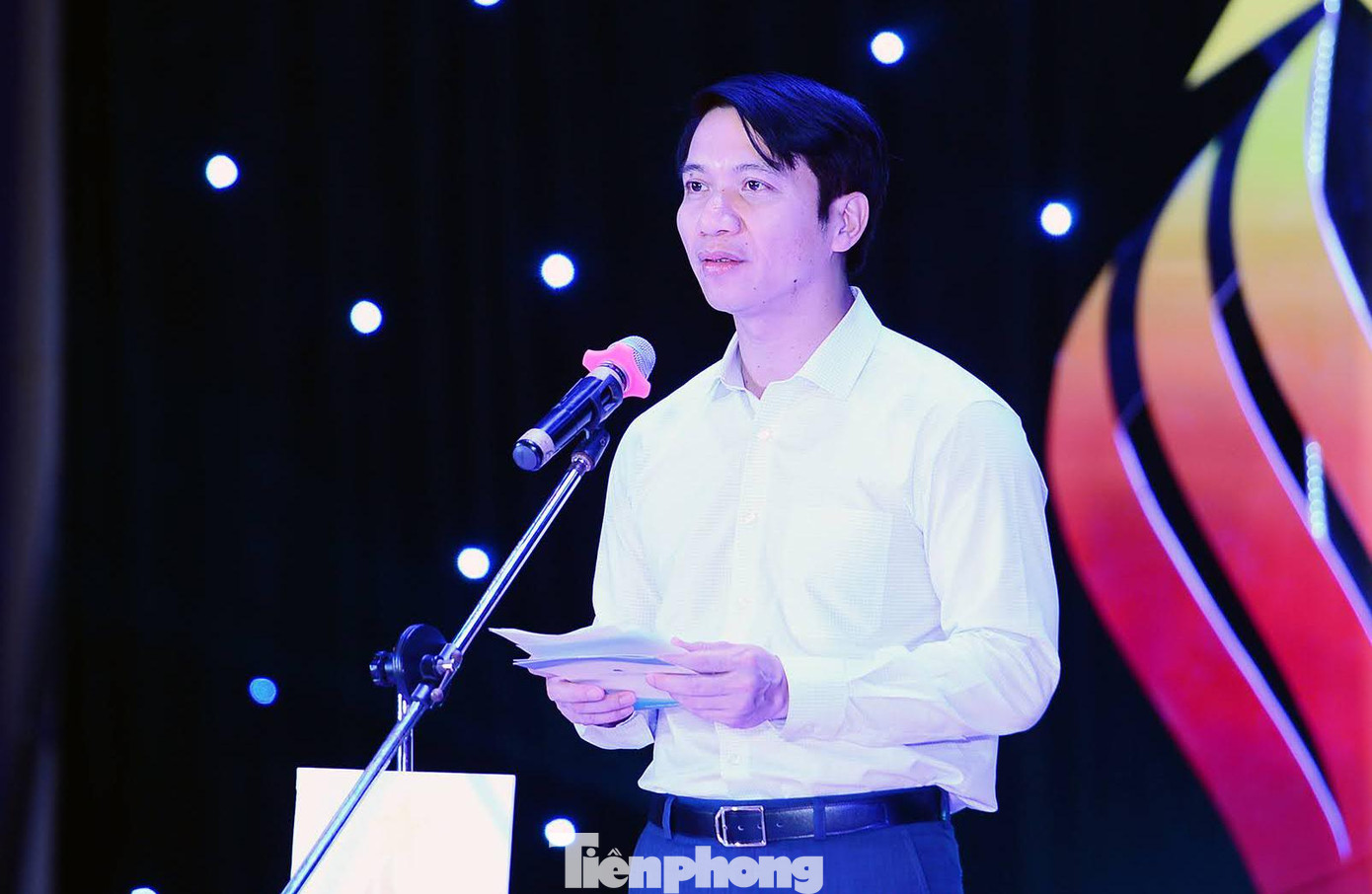 Anh Nguyễn Ngọc Lương phát biểu tại chương trình. Ảnh: Dương Triều Anh Nguyễn Ngọc Lương phát biểu tại chương trình. Ảnh: Dương Triều