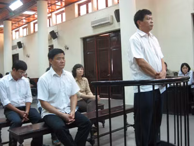 Bùi Tiến Dũng cùng các đồng phạm trong phiên xử