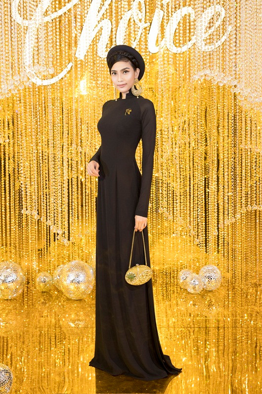 Á hậu Thanh Tú tái xuất xinh đẹp sau khi sinh con đầu lòng hơn 1 tháng ảnh 6