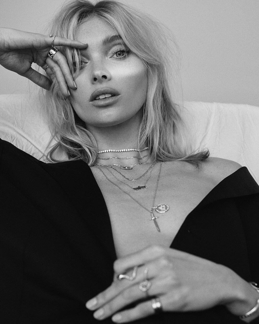 Siêu mẫu áo tắm Elsa Hosk ngực trần chụp ảnh nóng bỏng ảnh 4