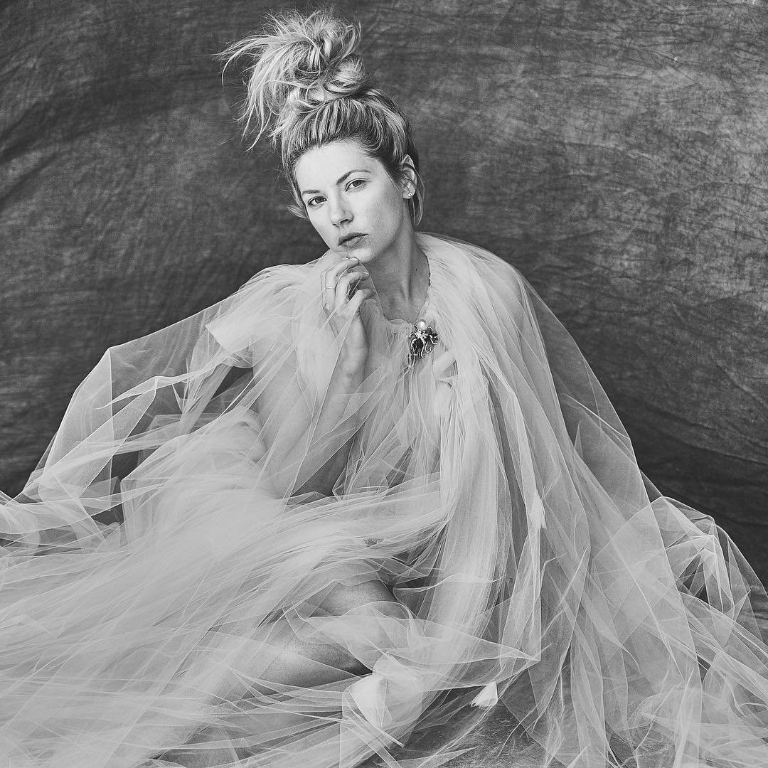 Mỹ nhân nóng bỏng Katheryn Winnick sexy thôi miên người nhìn ảnh 7