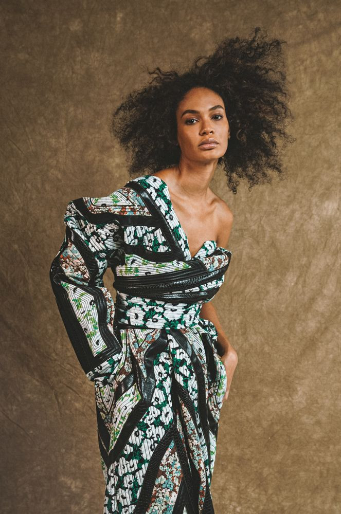 Siêu mẫu nội y Joan Smalls ngực trần, quyến rũ mê hồn trên tạp chí ảnh 3