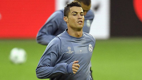 Zidane phủ nhận mâu thuẫn với Ronaldo ảnh 1