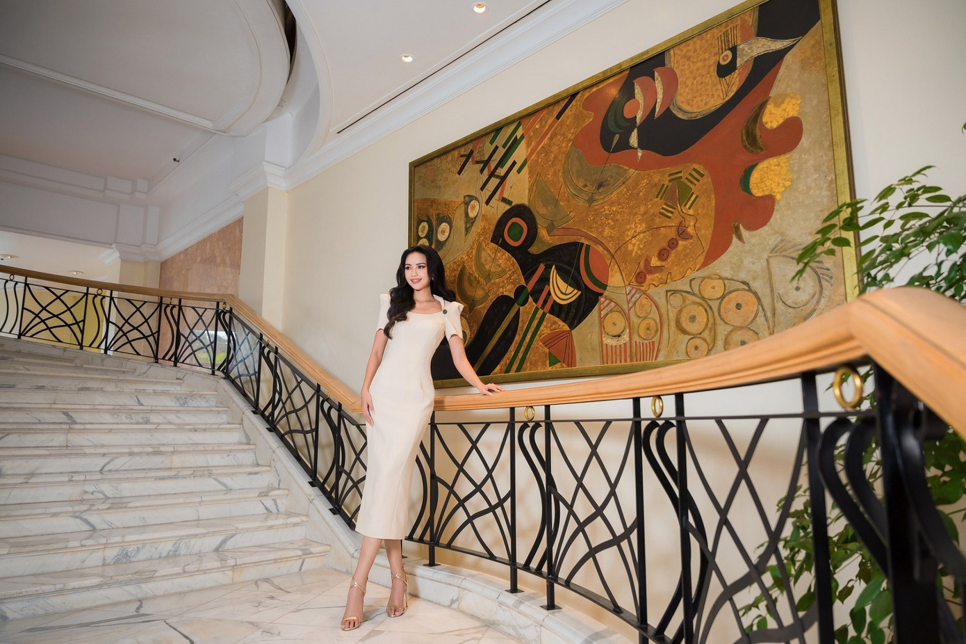 Không gian sang trọng, trang nhã phía trong khách sạn. Ảnh: Daewoo Hà Nội Khách sạn này cũng là nơi tổ chức nhiều sự kiện, hội thảo lớn trong nước và quốc tế. Ảnh: Daewoo Hà Nội.