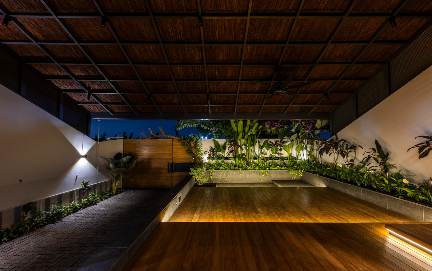 Nhìn chung, thiết kế này ưu tiên sự hài hòa về môi trường, công năng và sự thoải mái, mang đến một môi trường sống trong lành và thú vị cho người ở. Do đó, sau khi xây dựng xong, ngôi nhà được nhiều người khen ngợi là đẹp như tranh vẽ.