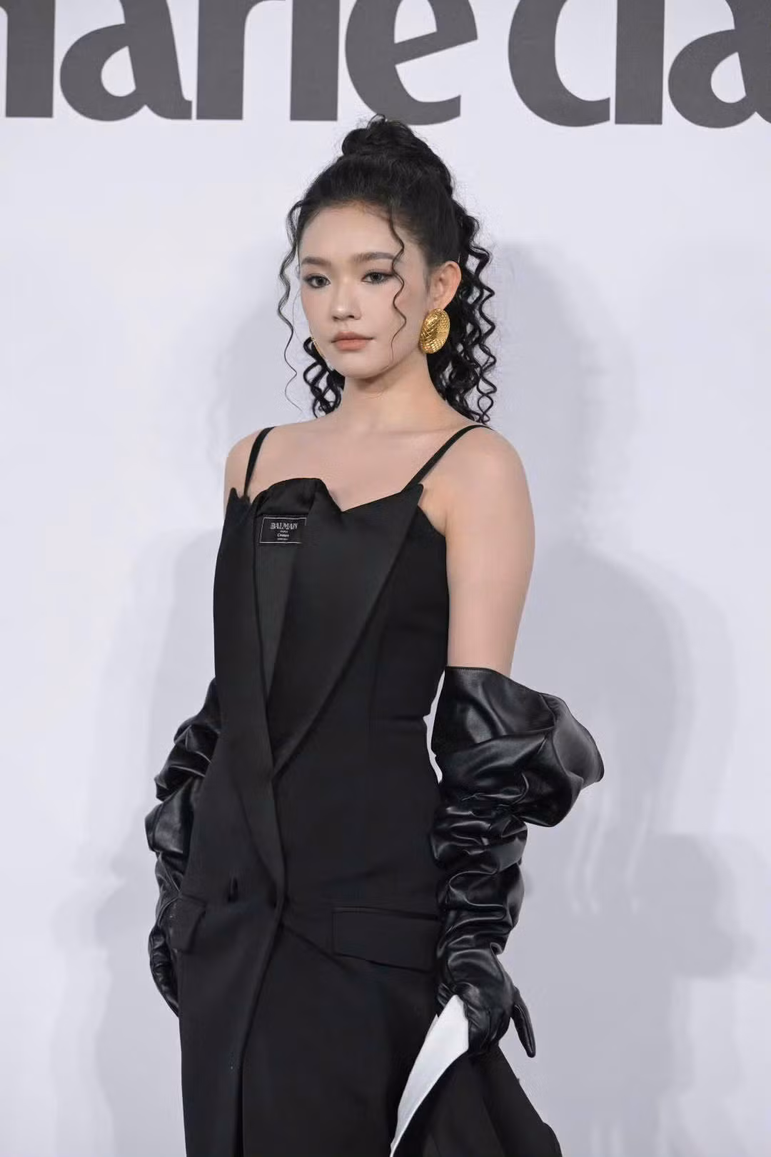 Lâm Duẫn được ví là tắc kè hoa trên thảm đỏ, mỹ nhân sinh năm 1996 thường xuyên biến đổi phong cách và lần nào cũng được khen ngợi nhờ sắc vóc nổi bật. Sau khi rời khỏi công ty của Châu Tinh Trì, Lâm Duẫn ít được mời đóng chính, tuy nhiên các vai phụ của Lâm Duẫn trong Mộng hoa lục, Nạn nhân không hoàn hảo lại được khen ngợi về diễn xuất.