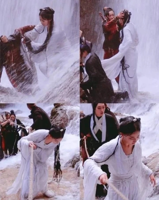 Trang phục của Lưu Diệc Phi ướt hết. Nữ diễn viên hoảng loạn sau tai nạn đột ngột. Trang phục của Lưu Diệc Phi ướt hết. Nữ diễn viên hoảng loạn sau tai nạn đột ngột.