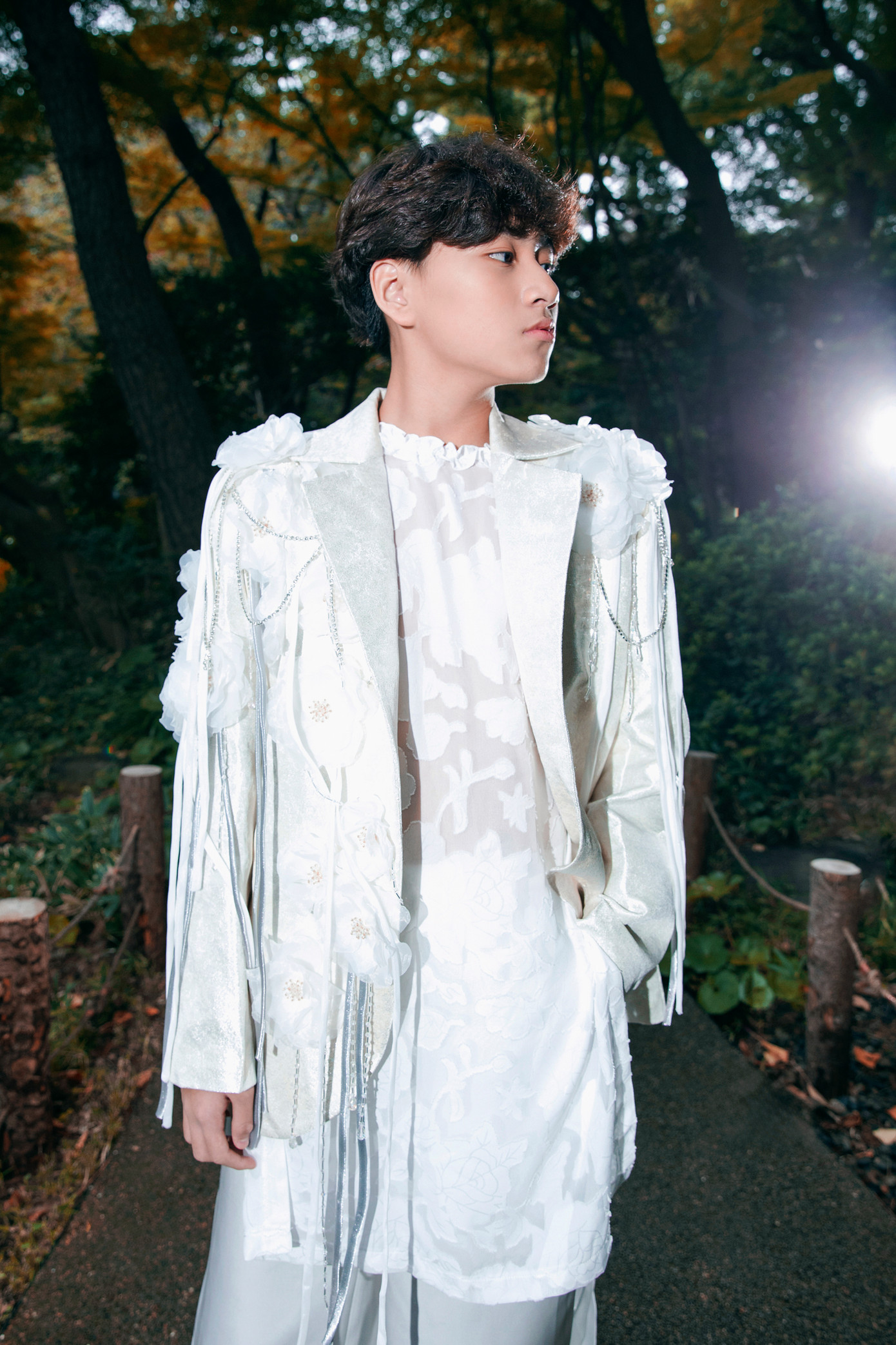 Trọng Phương có kinh nghiệm diễn mở màn và là vedette ở nhiều sự kiện thời trang.