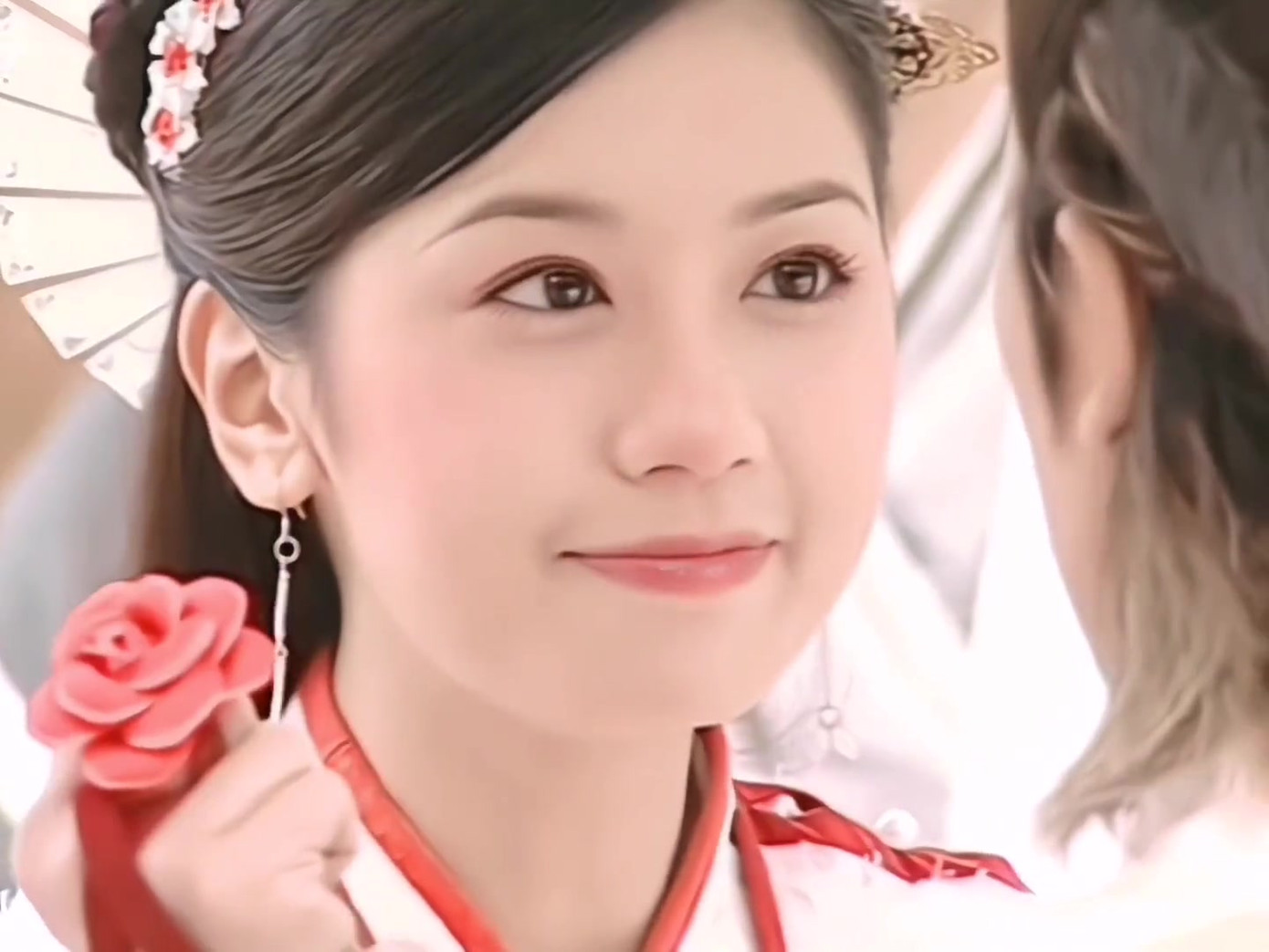 Giả Tịnh Văn là nữ thần tuổi thơ của nhiều khán giả. Giả Tịnh Văn là nữ thần tuổi thơ của nhiều khán giả.