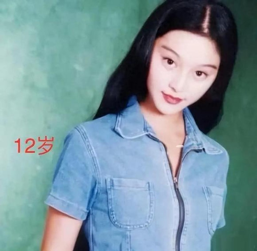 Một số hình ảnh ngày nhỏ, chứng minh Phạm Băng Băng đẹp tự nhiên.