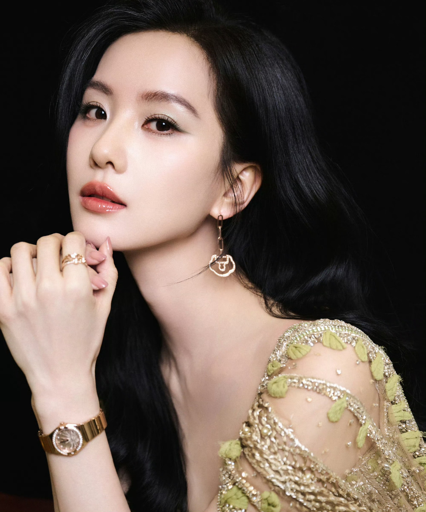 QQ cho rằng giải thưởng dạng chia đều của nền tảng không có nhiều ý nghĩa với sự nghiệp, danh tiếng của Lưu Thi Thi. QQ cho rằng giải thưởng dạng chia đều của nền tảng không có nhiều ý nghĩa với sự nghiệp, danh tiếng của Lưu Thi Thi.