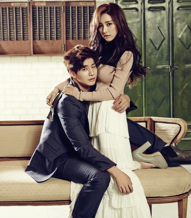 Song Jae Rim và Kim So Eun rất được yêu thích nhờ chương trình giả làm vợ chồng We Got Married. Đáng tiếc họ không đến với nhau ngoài đời thực. Song Jae Rim và Kim So Eun rất được yêu thích nhờ chương trình giả làm vợ chồng We Got Married. Đáng tiếc họ không đến với nhau ngoài đời thực.