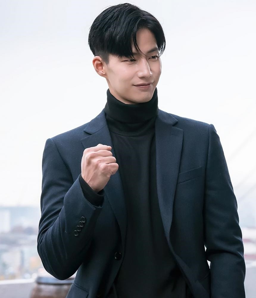 Song Jae Rim có đạt nhiều thành tựu trong vai trò người mẫu. Song Jae Rim có đạt nhiều thành tựu trong vai trò người mẫu.