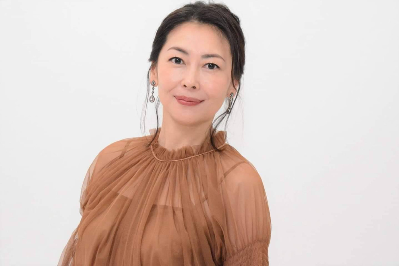 Nakayama Miho qua đời ở tuổi 54, thi thể được tìm thấy trong bồn tắm tại nhà. Nakayama Miho qua đời ở tuổi 54, thi thể được tìm thấy trong bồn tắm tại nhà.