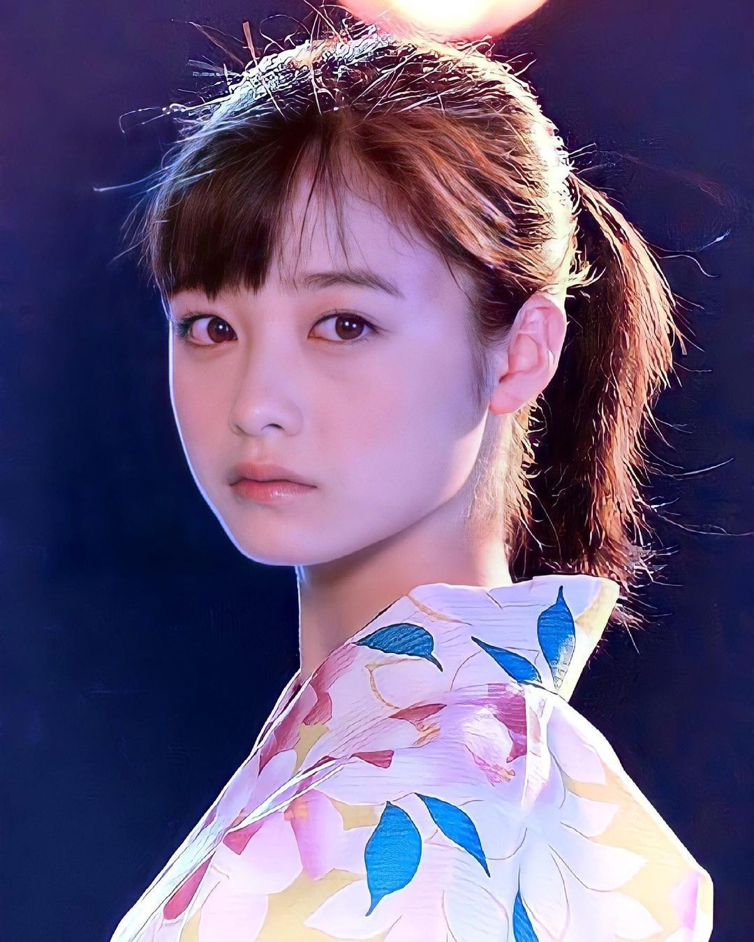 Hashimoto Kanna đang là ngôi sao nổi tiếng tại Nhật Bản.