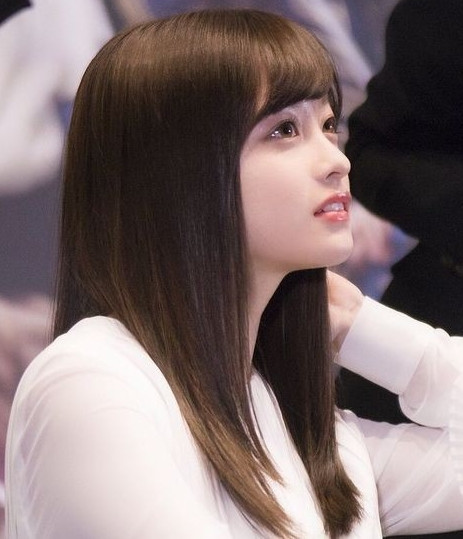 Hashimoto Kanna bị vạch trần tính cách thật là người có thái độ hống hách với nhân viên.