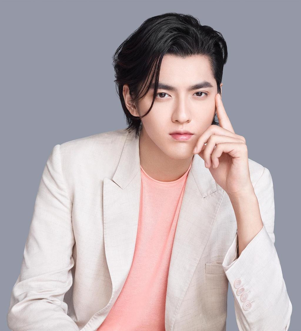 Ngô Diệc Phàm khó có cơ hội "trở mình" trong showbiz Hoa ngữ. Ngô Diệc Phàm khó có cơ hội "trở mình" trong showbiz Hoa ngữ.