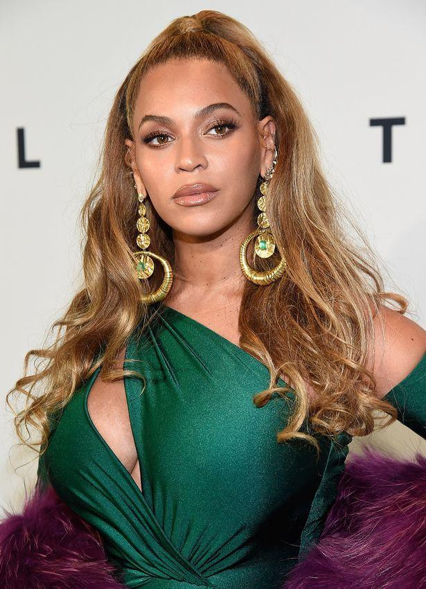 Beyoncé và chồng chưa phản hồi về vụ việc.