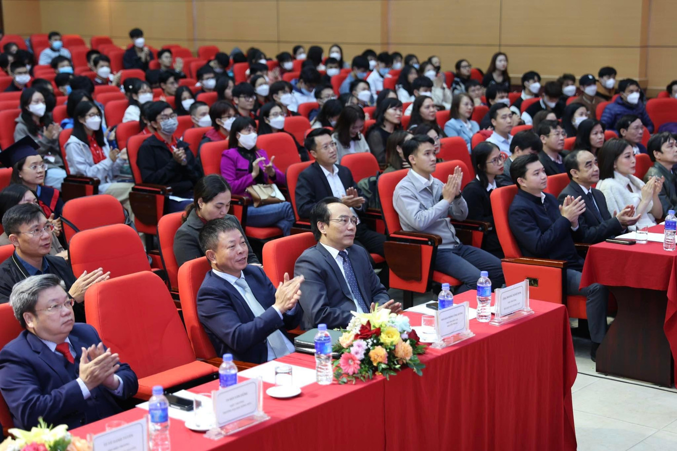 'Nâng bước Thủ khoa' năm 2022: Những câu chuyện chạm đến trái tim ảnh 14 'Nâng bước Thủ khoa' năm 2022: Những câu chuyện chạm đến trái tim ảnh 14