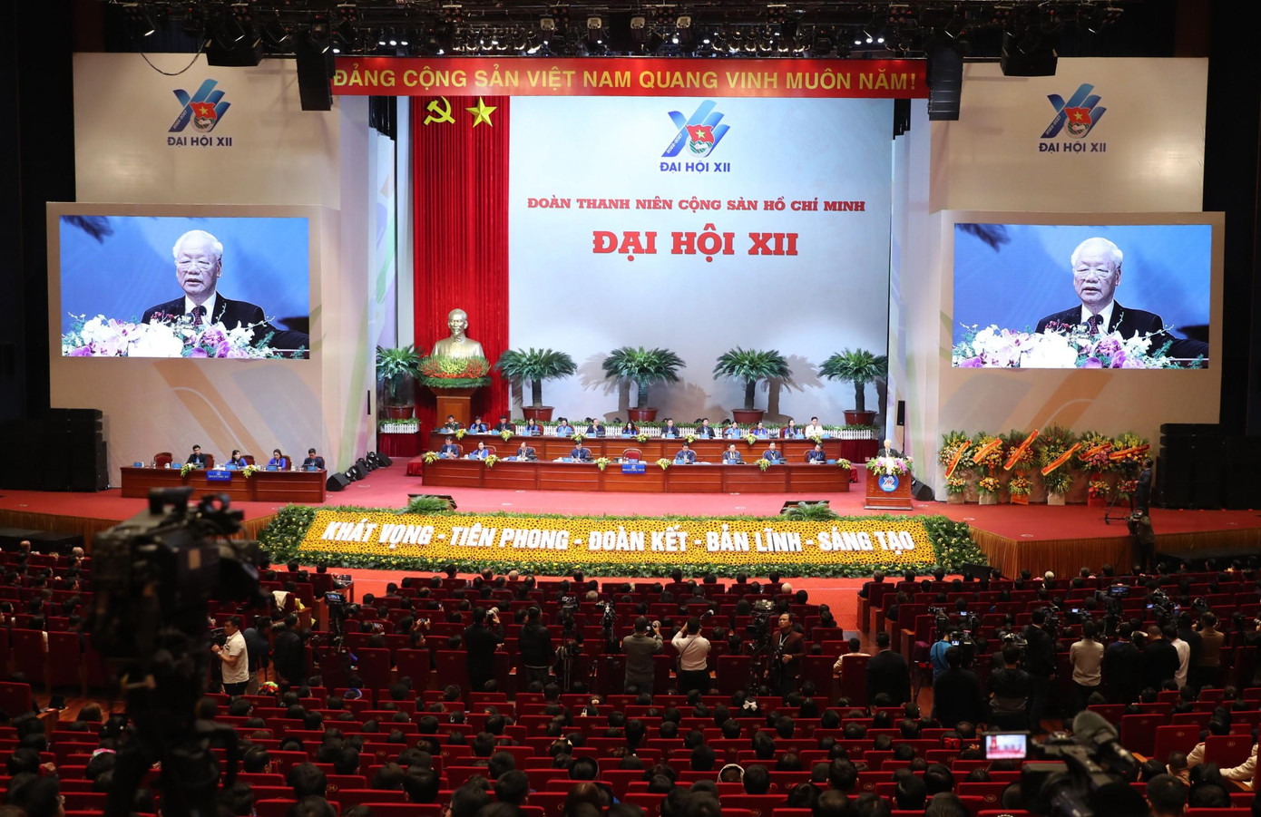 Đoàn thanh niên là Đoàn thanh niên tiên phong, tờ báo chính thống của Đoàn mang tên Tiền phong ảnh 74