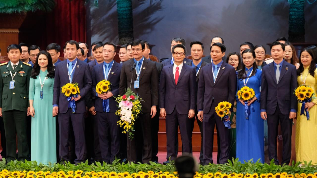 Phó Thủ tướng Chính phủ Vũ Đức Đam chúc mừng Ban Chấp hành T.Ư Đoàn khóa XII, nhiệm kỳ 2022 - 2027.