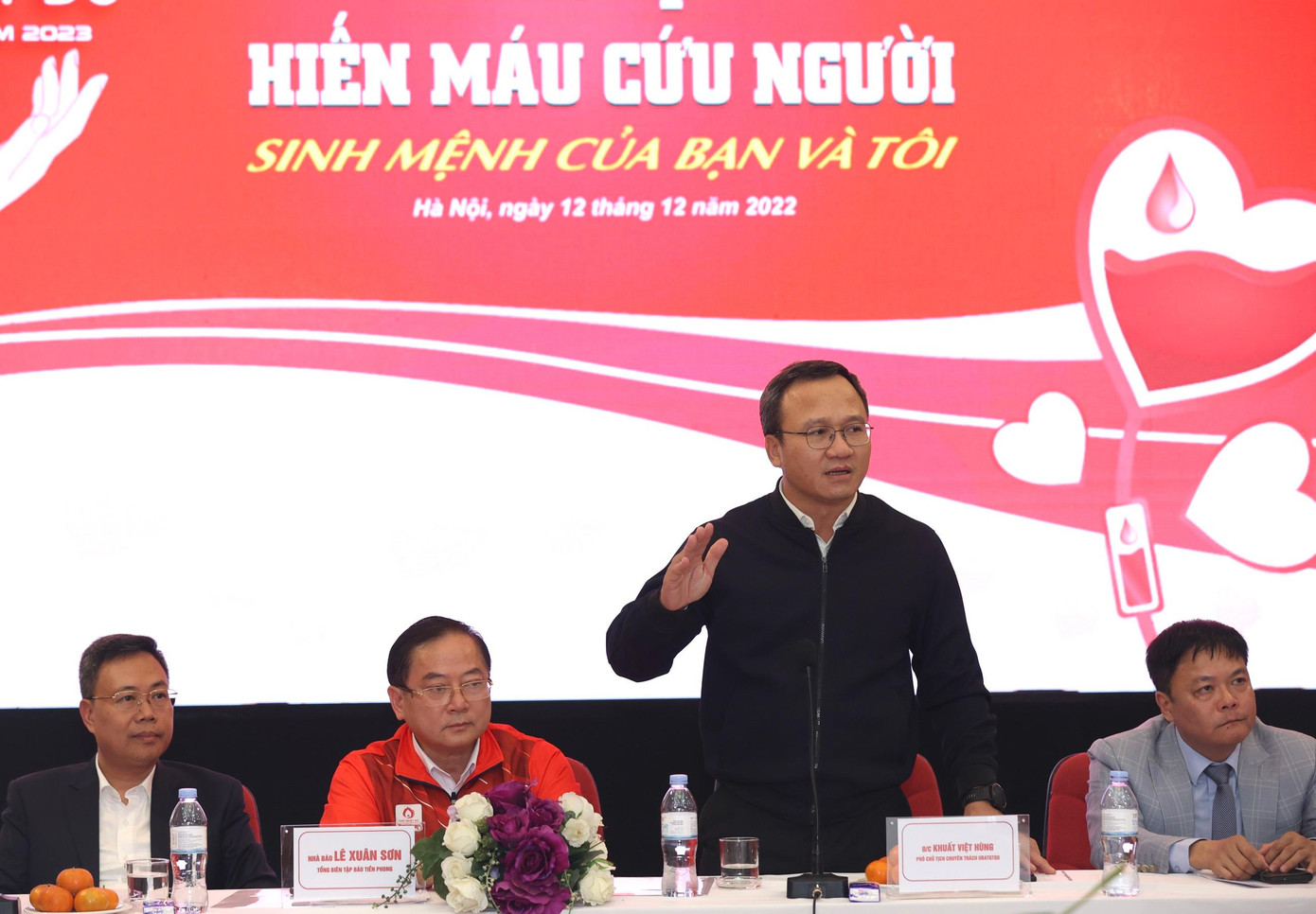 Ông Khuất Việt Hùng - Phó Chủ tịch chuyên trách Ủy ban An toàn Giao thông Quốc gia. Ông Khuất Việt Hùng - Phó Chủ tịch chuyên trách Ủy ban An toàn Giao thông Quốc gia.