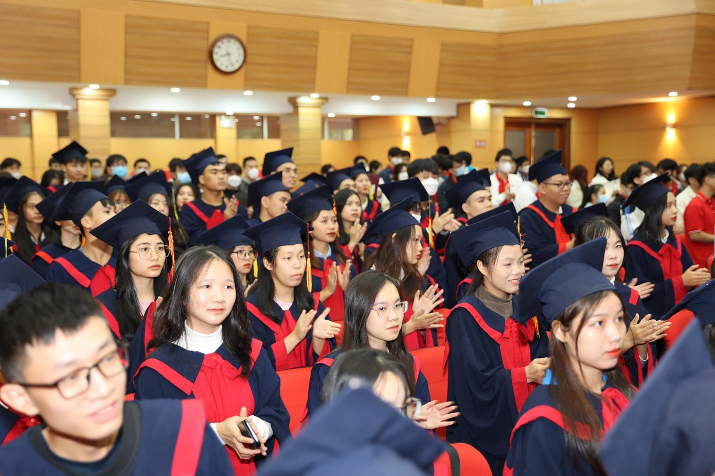 'Nâng bước Thủ khoa' năm 2022: Những câu chuyện chạm đến trái tim ảnh 15 'Nâng bước Thủ khoa' năm 2022: Những câu chuyện chạm đến trái tim ảnh 15