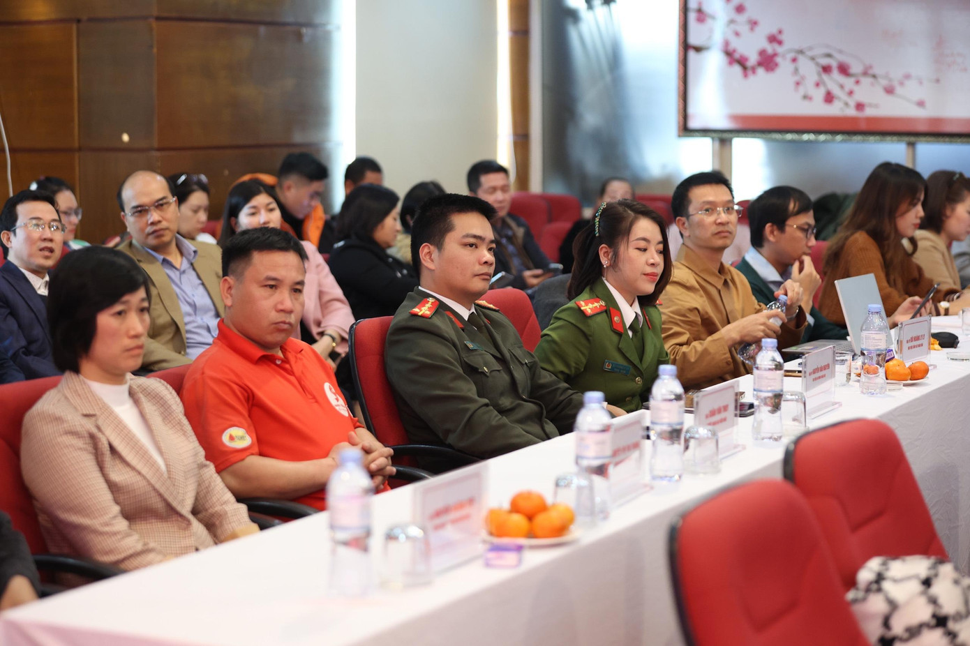 Các đại biểu, khách mời, cơ quan báo chí Trung ương và địa phương dự buổi họp báo. Các đại biểu, khách mời, cơ quan báo chí Trung ương và địa phương dự buổi họp báo.