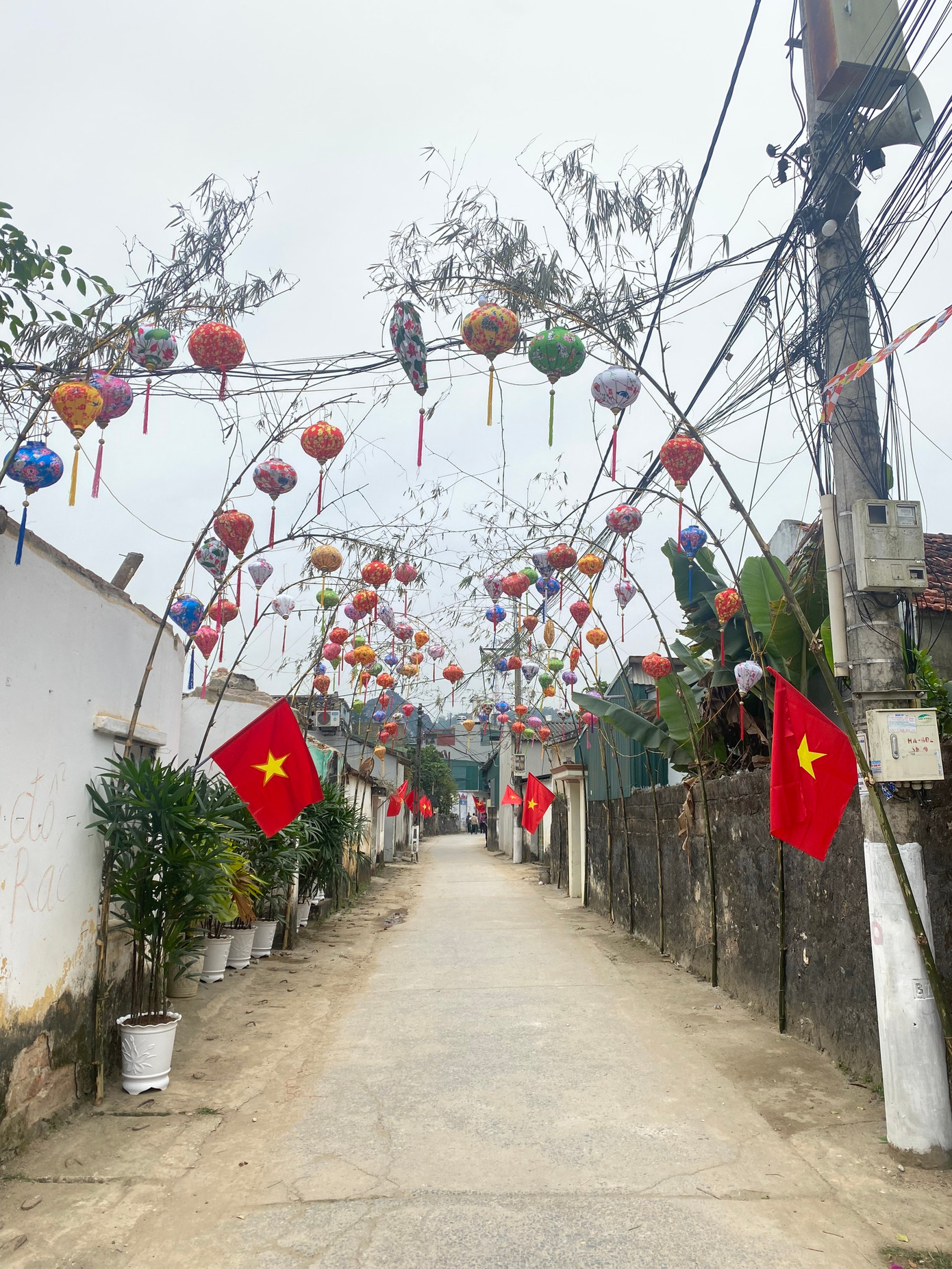 Những ngõ nhỏ tại làng cổ