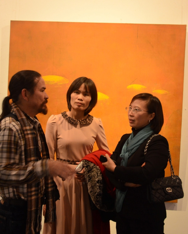 Họa Sĩ Nguyễn Quốc Việt giao lưu với mọi người