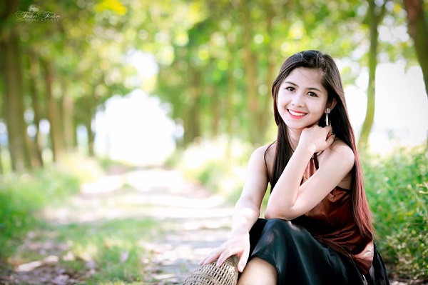 'Hot girl chân khoèo' bất ngờ tìm thấy 'chị em thất lạc' ảnh 8