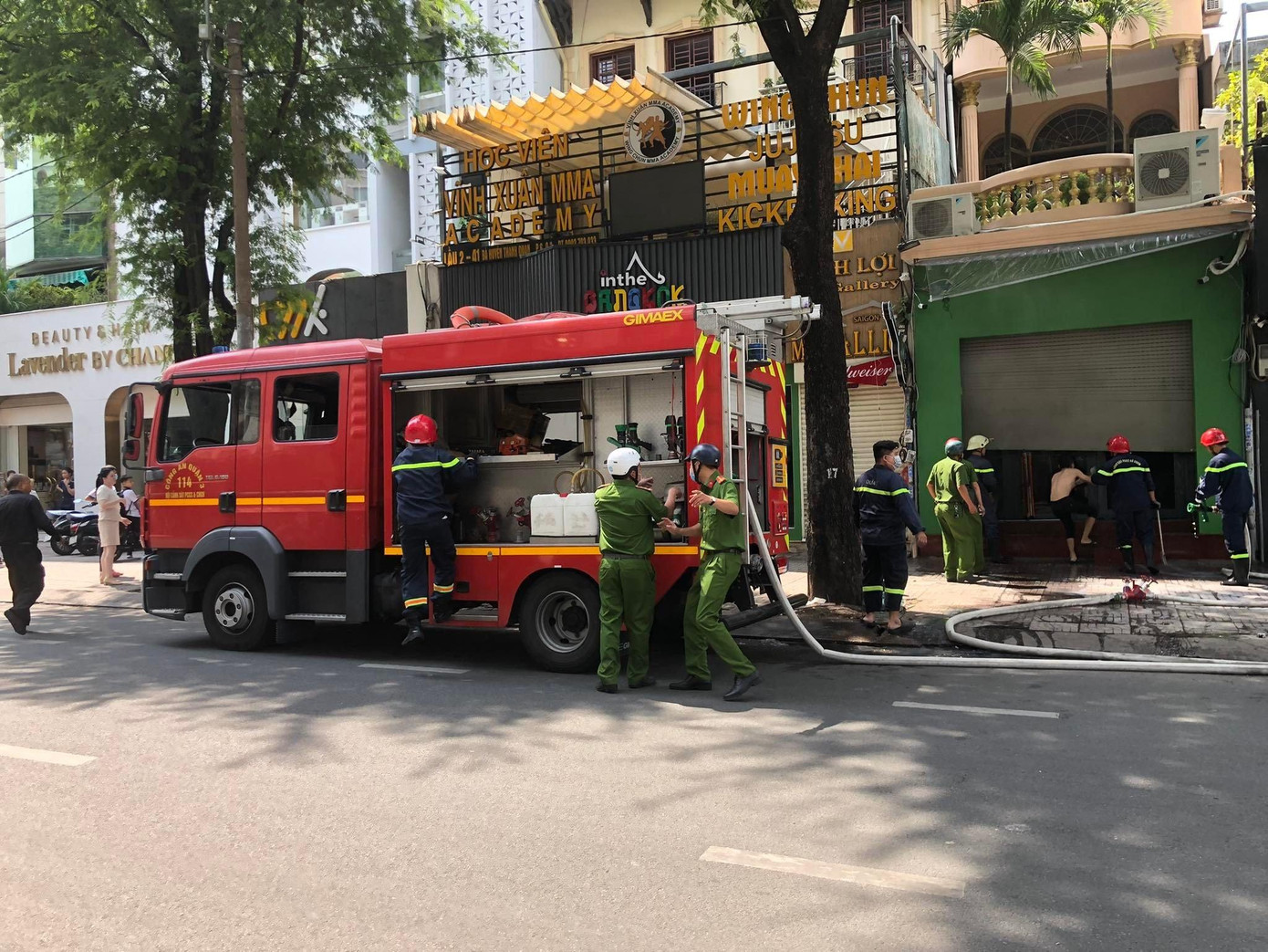 Hiện trường vụ cháy. Hiện trường vụ cháy.