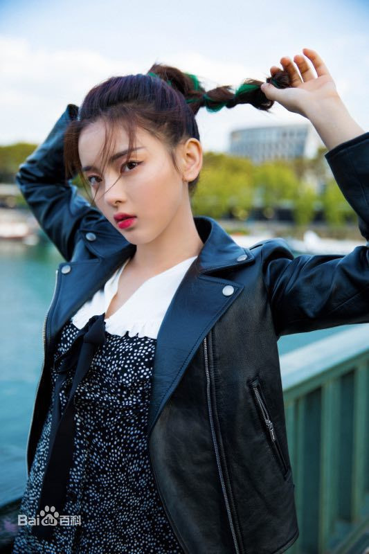 ‘Thảm hoạ C-biz’ được bình chọn đẹp nhất Trung Quốc là ai? ảnh 12