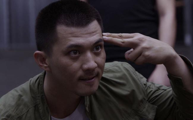 Tạo hình vai Hải Triều phim Bão Ngầm của nam diễn viên Tạo hình vai Hải Triều phim Bão Ngầm của nam diễn viên