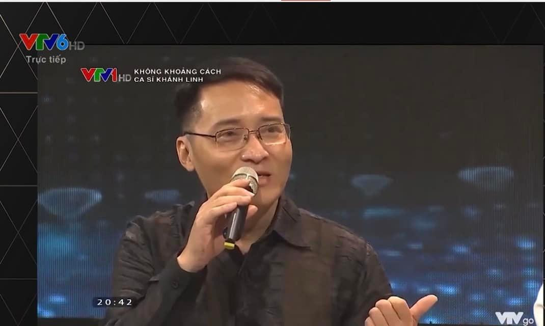 Khánh Linh và nhạc sĩ Ngọc Châu từng xuất hiện trên chương trình Không khoảng cách năm 2020 Khánh Linh và nhạc sĩ Ngọc Châu từng xuất hiện trên chương trình Không khoảng cách năm 2020