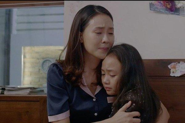 Hồng Diễm thường đảm nhận các vai đau thương, bi đát đến tan nát cõi lòng. Cô được gọi là “diễn viên số khổ của màn ảnh Việt”. Hồng Diễm thường đảm nhận các vai đau thương, bi đát đến tan nát cõi lòng. Cô được gọi là “diễn viên số khổ của màn ảnh Việt”.