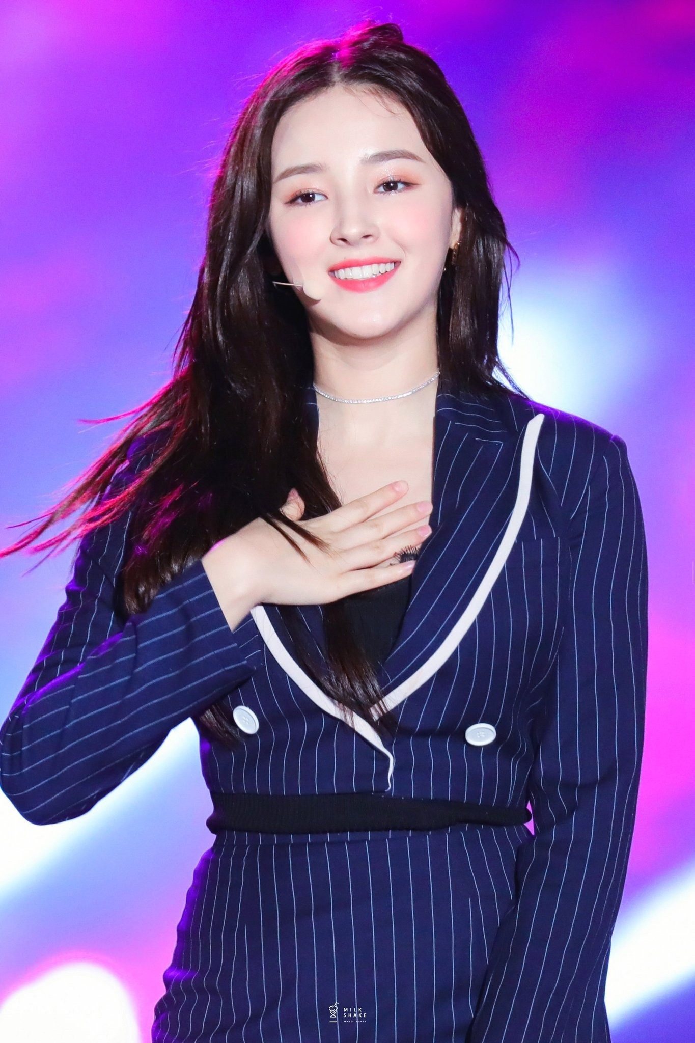 Sau khi nghiêm túc luyện tập, giảm cân, nhan sắc của thần tượng 22 tuổi vẫn giữ được phong độ. Ảnh: Twitter.