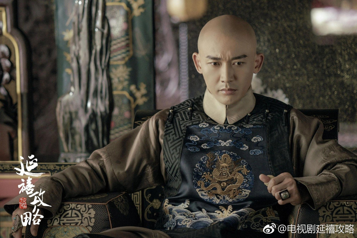 Vai Càn Long trong Diên hi công lược giúp Nhiếp Viễn lấy lại được hào quang. Ảnh: Weibo. Vai Càn Long trong Diên hi công lược giúp Nhiếp Viễn lấy lại được hào quang. Ảnh: Weibo.